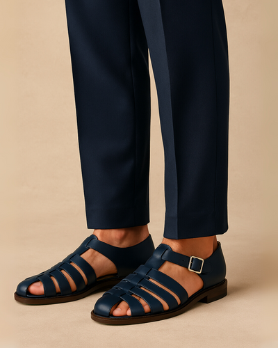 Renaud Lukket sandal med elegant spænde