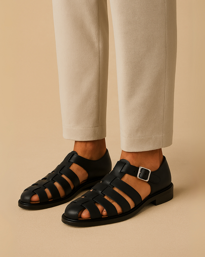 Renaud Lukket sandal med elegant spænde