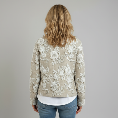 Cardigan med blomsterbladstråd